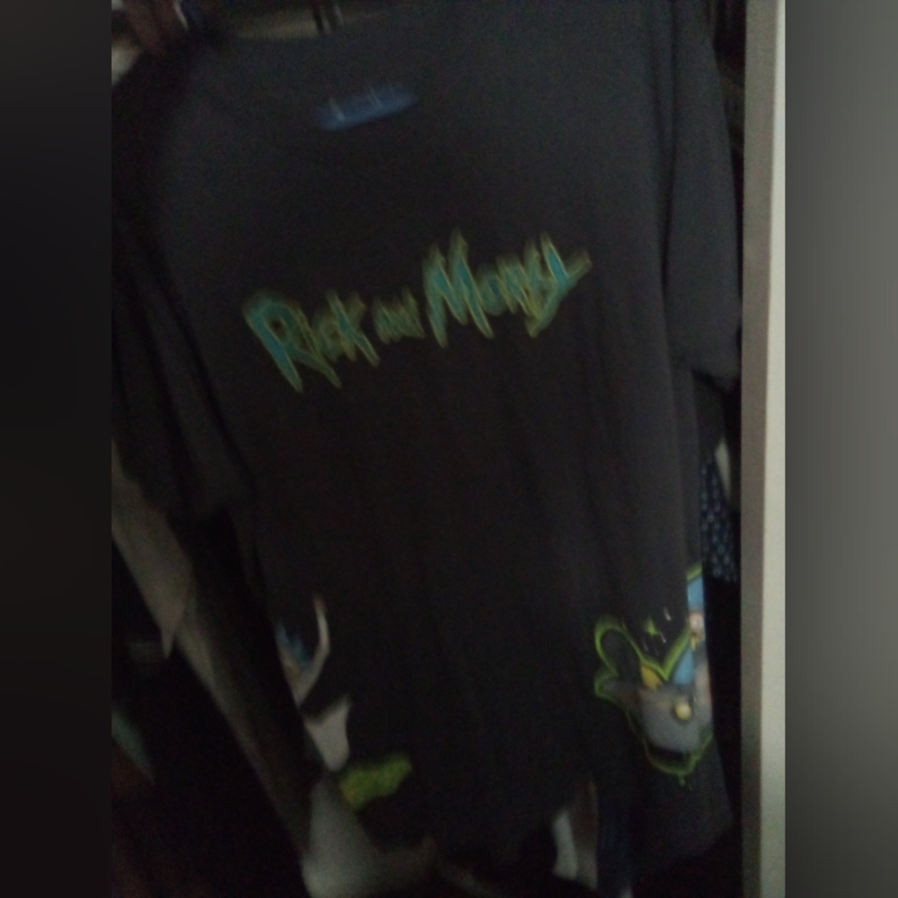 Rick and Morty shirt large